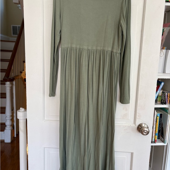 Hatch Size 2 Sage Green Maxi Nursing Maternity Dress - Picture 3 of 5